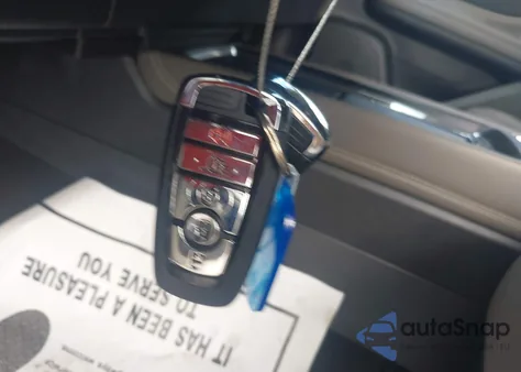 2025 Lincoln Corsair Premiere z USA, uszkodzony, nr VIN 5LMCJ1CA9SUL04372